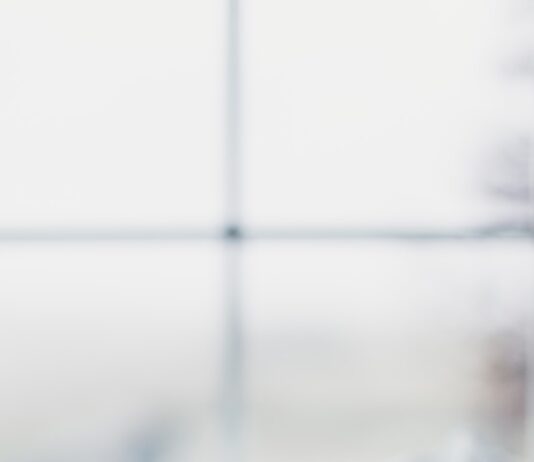 명상, 바쁜 일상 속 심신 회복의 열쇠로 뜬다 white ceramic teacup